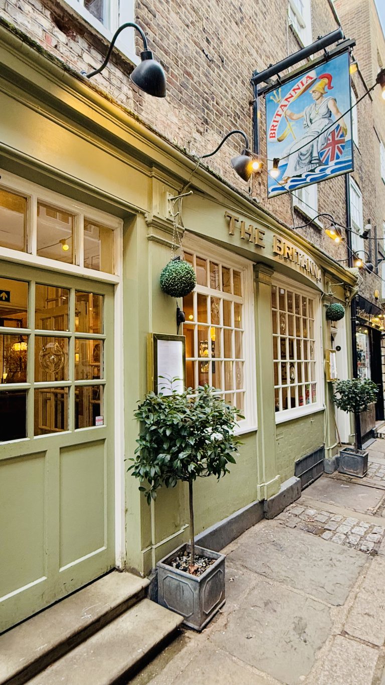 Uncover the Best Pubs in Richmond: A Top 10 Guide